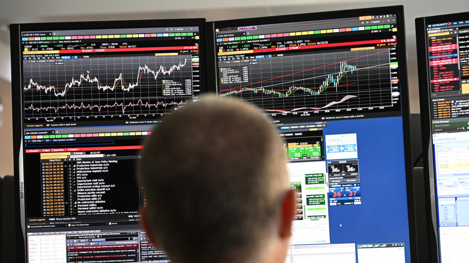 Lo spread tra Btp e Bund chiude in rialzo a 72 punti base