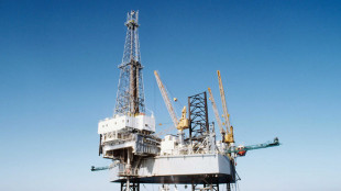 Il petrolio è poco mosso, Wti a 64,5 dollari al barile