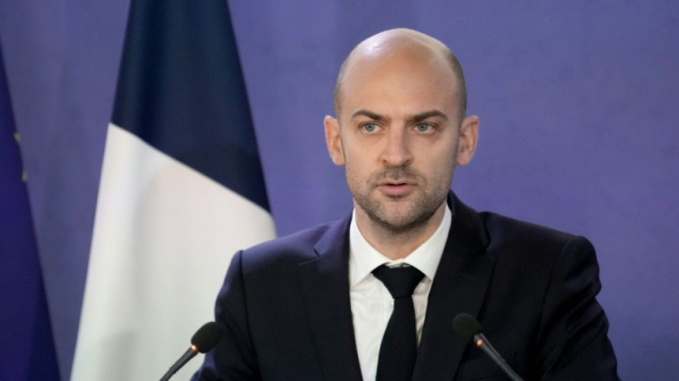 Paris will schutzbed&uuml;rftige Franzosen aus Golfregion ausfliegen