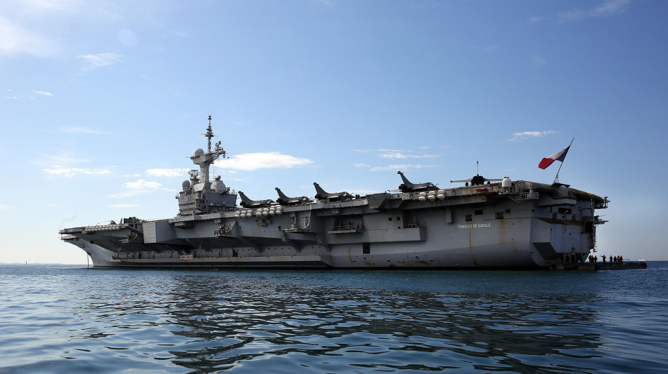 Media, 'drone russo si avvicina a portaerei francese a Malmo, respinto'