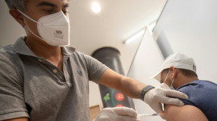 Austria, primer país europeo en imponer la vacunación anticovid