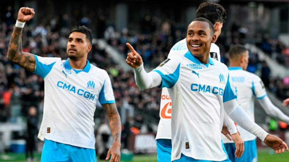 Com gol de Igor Paixão, Olympique de Marselha vence Metz e é líder provisório do Francês