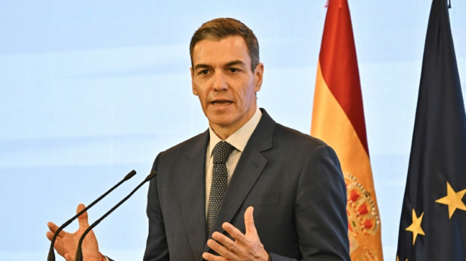 Espa&ntilde;a aprobar&aacute; este martes la regularizaci&oacute;n masiva de inmigrantes indocumentados