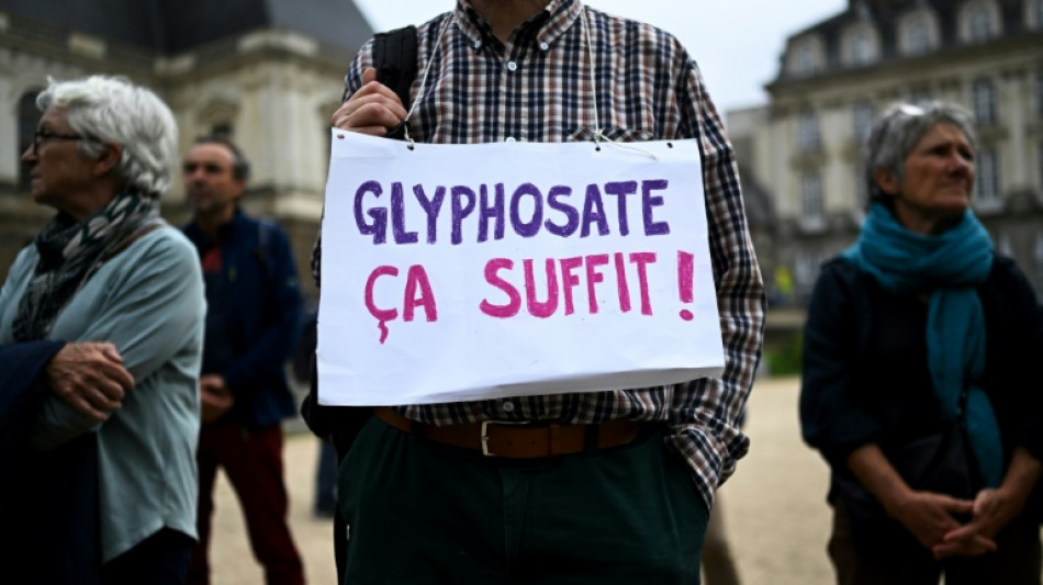 Prolongation du glyphosate: la justice européenne donne raison aux ONG sur une "erreur de droit" de Bruxelles