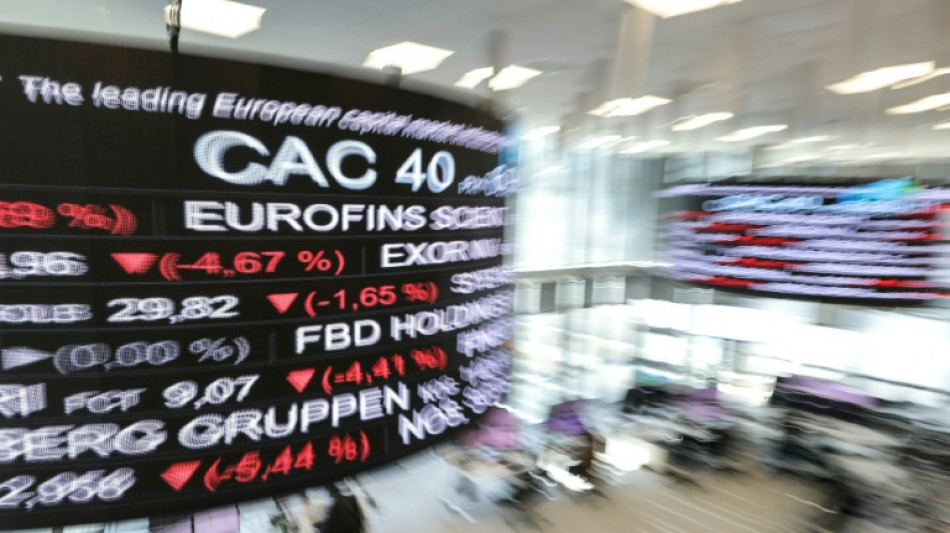 La Bourse de Paris termine sans entrain après la perte du triple A américain