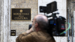 Amoroso, niente fondi neppure a mio film sui confinati omosessuali durante il fascismo