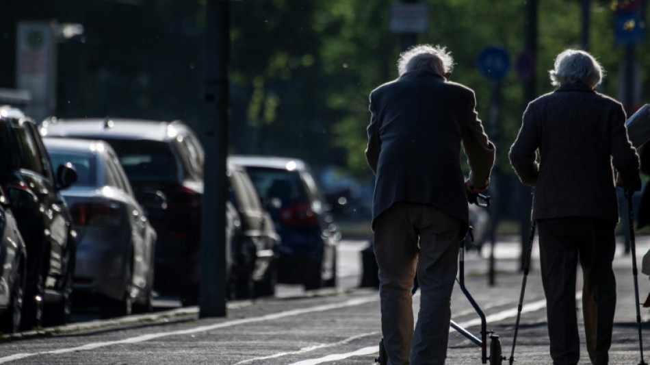 Lob und Tadel f&uuml;r Empfehlungen der Rentenkommission - Vorlage am Dienstag