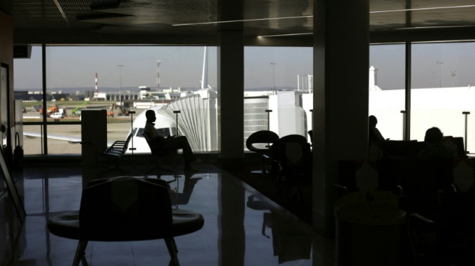 Orly: couvre-feu plus strict mais pas de réduction du nombre de vols