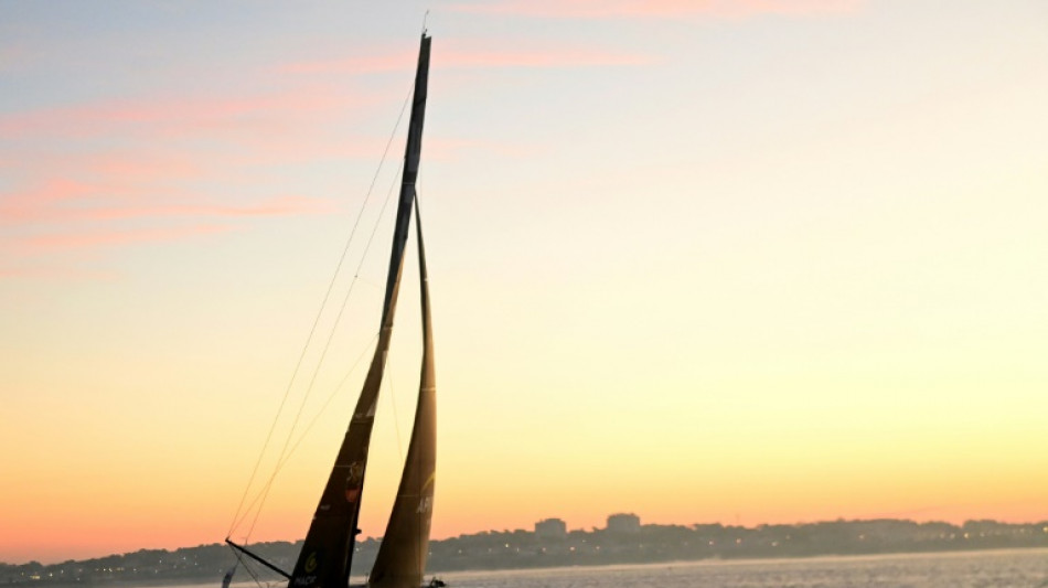 Vendée Globe: au soleil levant, Charlie Dalin franchit sa "plus belle ligne d'arrivée"