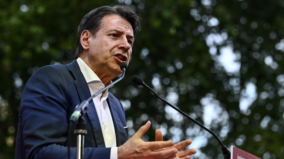 Conte ai suoi, avviso di garanzia non è una condanna