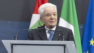 Mattarella, sfide complesse invitano a riflettere su forza sistemi democratici