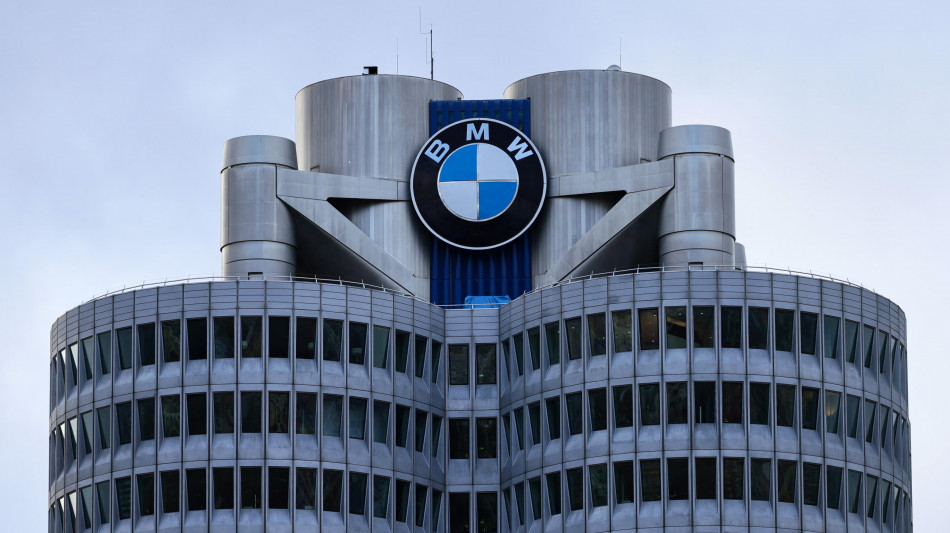 Bmw ha chiuso il 2025 con un utile netto stabile a 7 miliardi