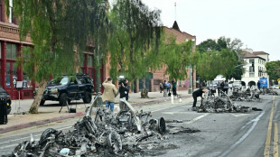 Disturbios por las redadas contra migrantes en Los Ángeles, Trump aumenta la presión