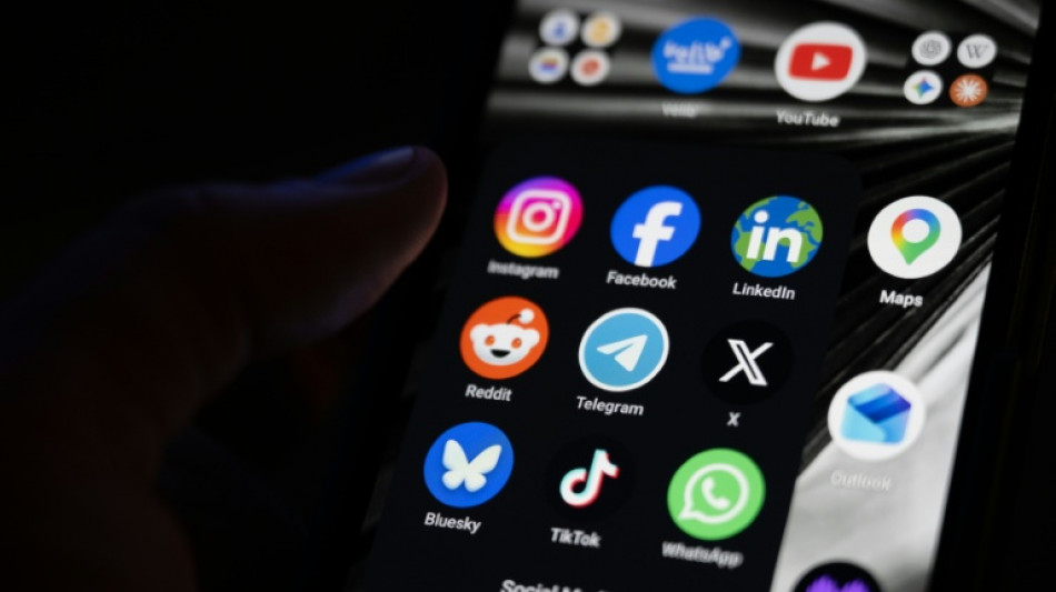 Rein in social media not children, say over 130 groups, experts