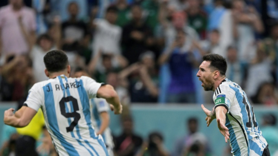Messi revive a Argentina y Mbappé brinda a Francia primer boleto a octavos