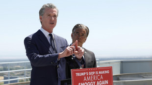 Governatore California, 'la democrazia è sotto attacco'