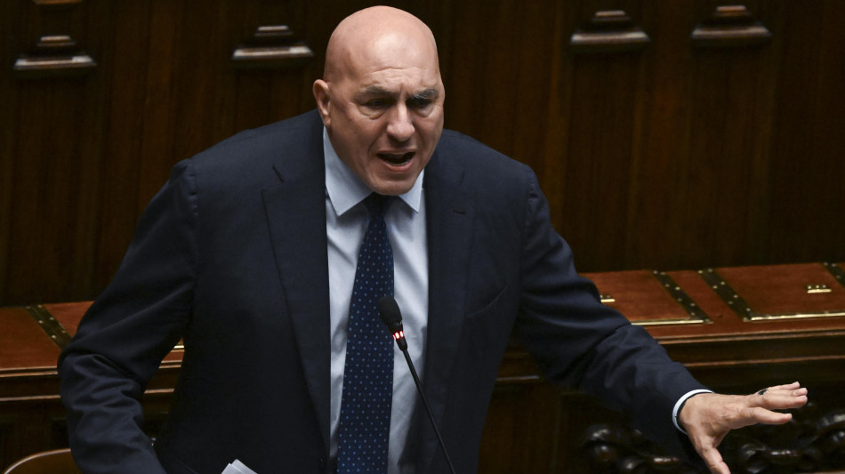 Crosetto, fondi 2027 non per nuove armi ma per sicurezza e personale