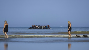 Un récord de casi 20.000 migrantes cruzaron el canal de la Mancha desde enero, informa el gobierno británico