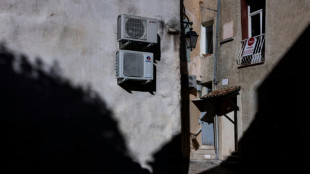 La question de la climatisation &eacute;chauffe le d&eacute;bat politique