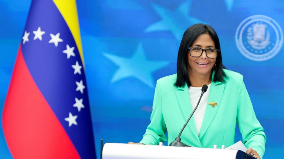Venezuelas &Uuml;bergangspr&auml;sidentin k&uuml;ndigt Lohnerh&ouml;hung an