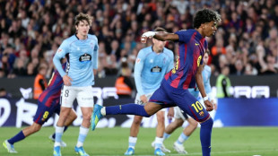 Flick ve al lesionado Lamine Yamal en el Mundial