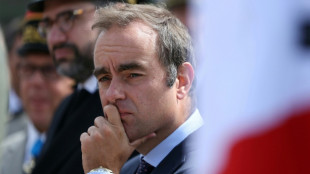 Macron nomme son fidèle Sébastien Lecornu à Matignon, chargé de négocier avec les partis
