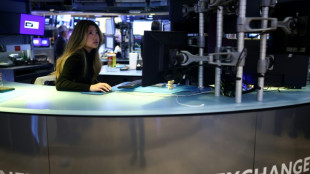 Wall Street mitig&eacute;e avant d'aborder les r&eacute;sultats de la tech