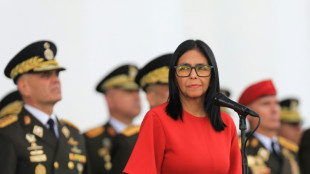 Militares de Venezuela juran "lealtad y subordinaci&oacute;n" a la nueva presidenta