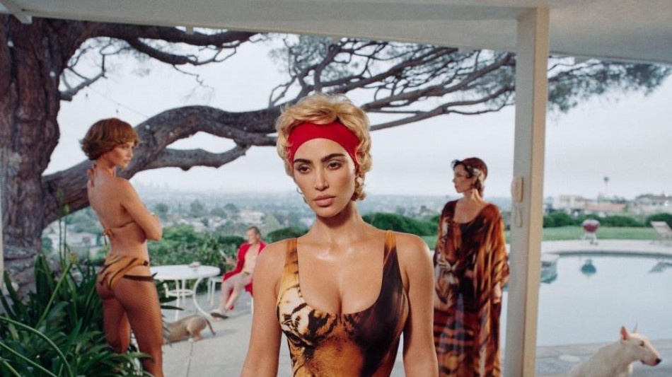 Roberto Cavalli lancia la linea beachwear con Skims